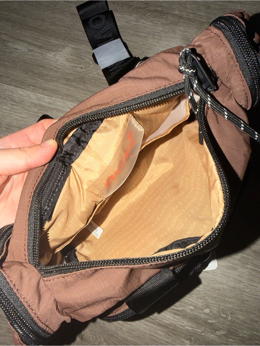 Free people never still convertible sling bag - Picture 12 of 12